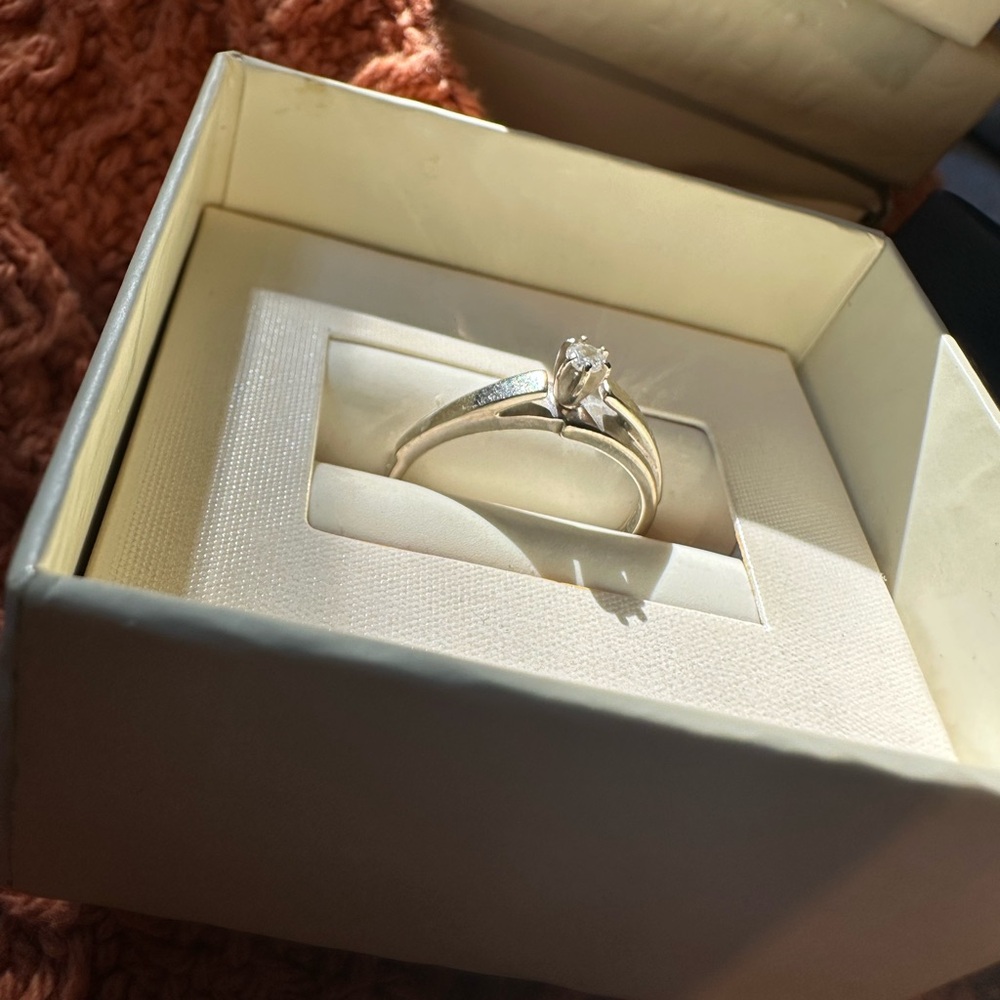 Humble diamond ring